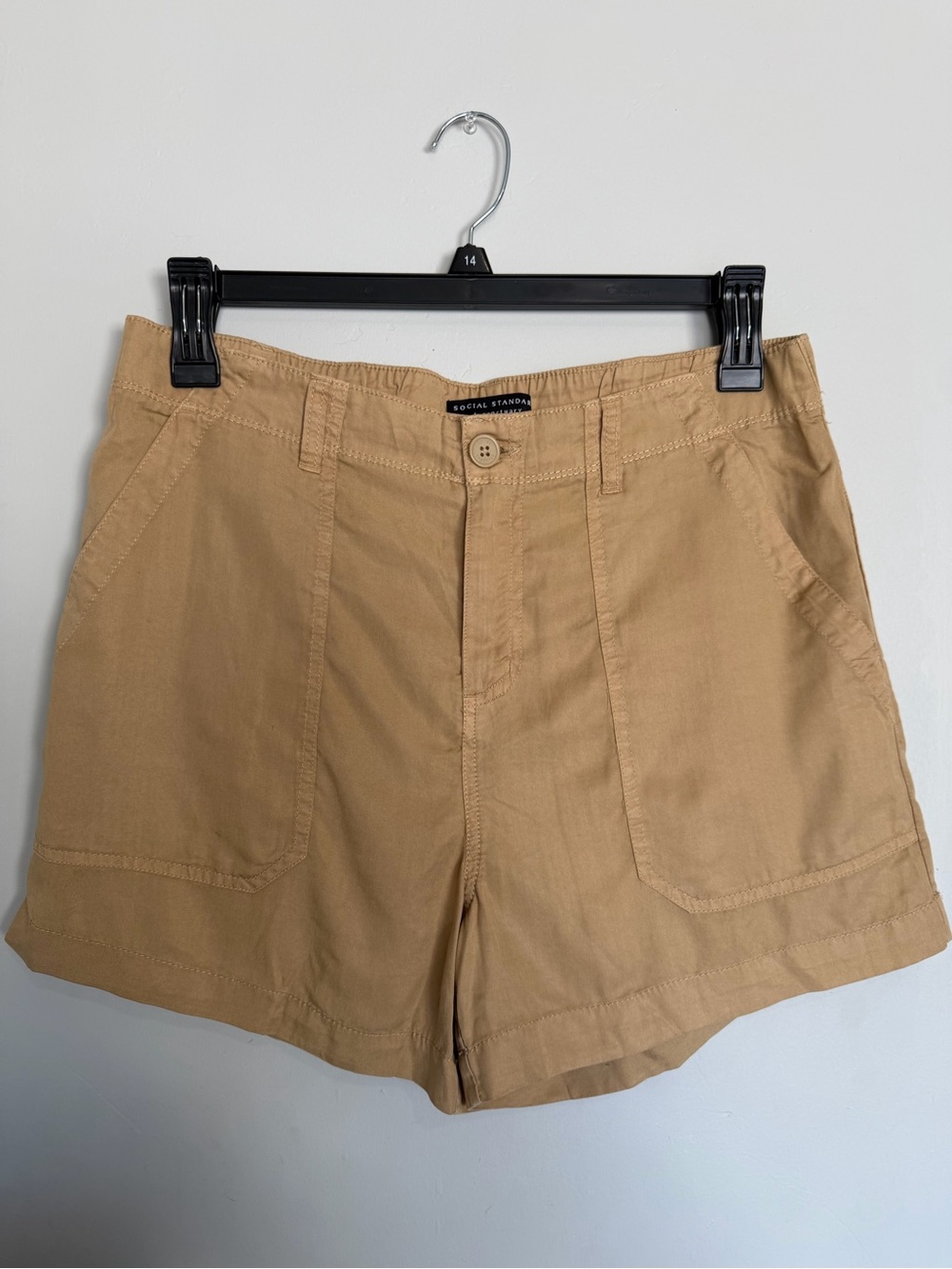 Social Standard by Sanctuary Beige Utility Shorts Large